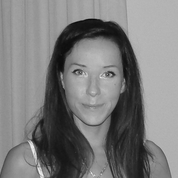 Sallamari Johansson - esiintyvä laulaja pianisti